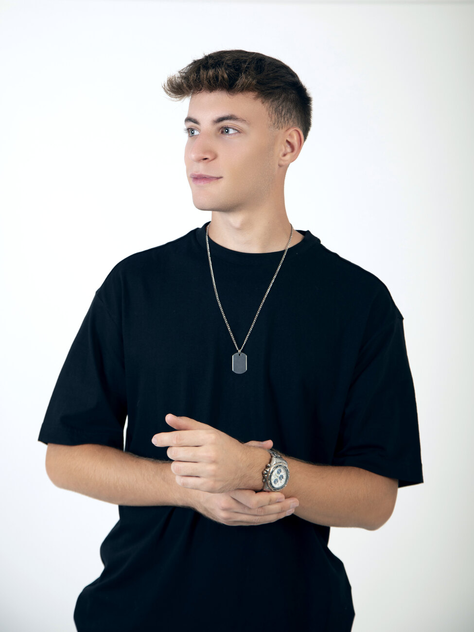 Adrián Devés DJ durante un directo online en Twitch